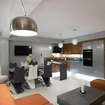 شقة في آي بي أبارتامينتي ستارا بولانا 2
